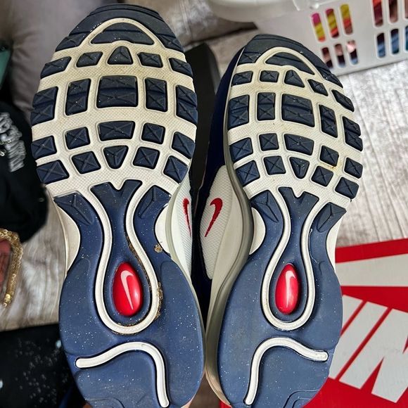 Air Max 97 “Americana” White/University Red - Size 7 (GS) - Picture 8 of 8